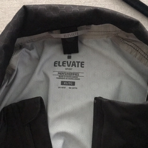 Brand New! Men’s XL Windbreaker Jacket - Elevate Black - Picture 2 of 8